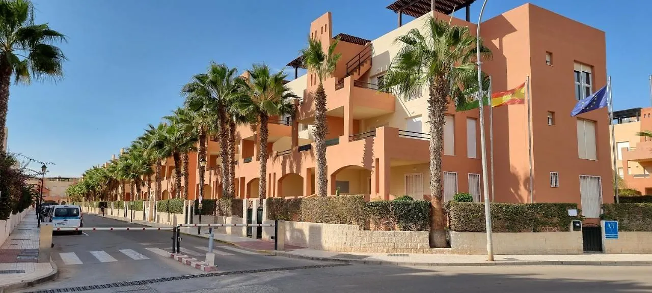 Paraiso de Vera Playa: Beachfront Apartment with Pool Views